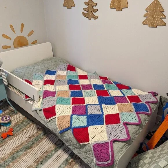 Handmade Afghan Diamond Pattern - Picture 1 of 6